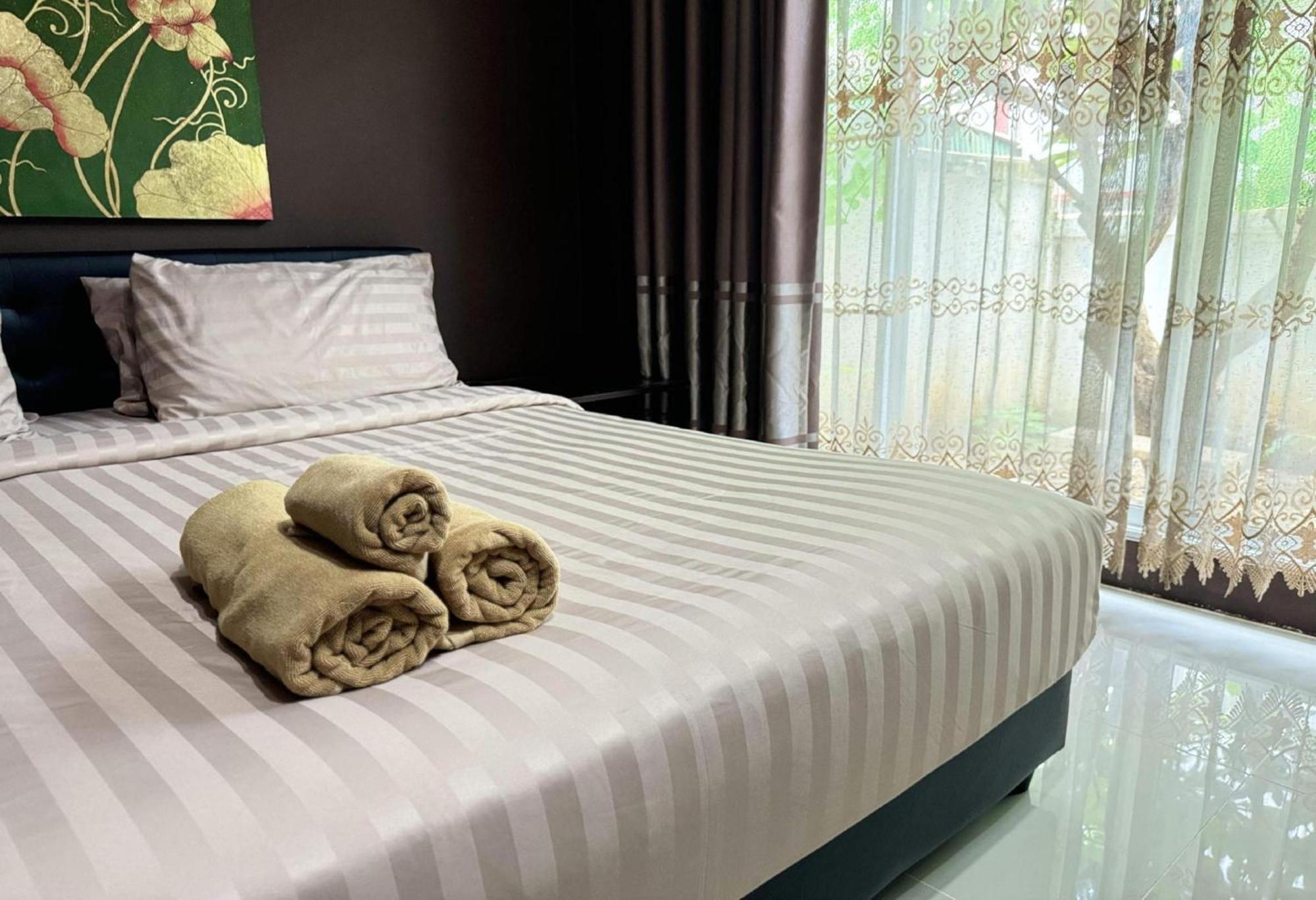 Collection O Bupamontra Chiangmai Hotel Chiang Mai Eksteriør billede