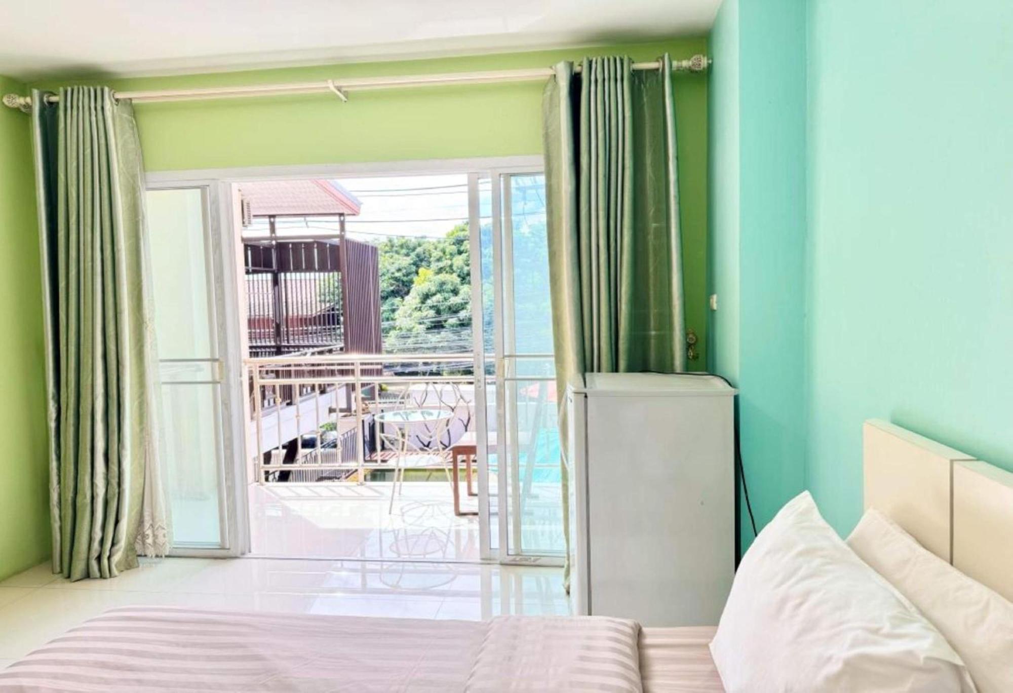 Collection O Bupamontra Chiangmai Hotel Chiang Mai Eksteriør billede