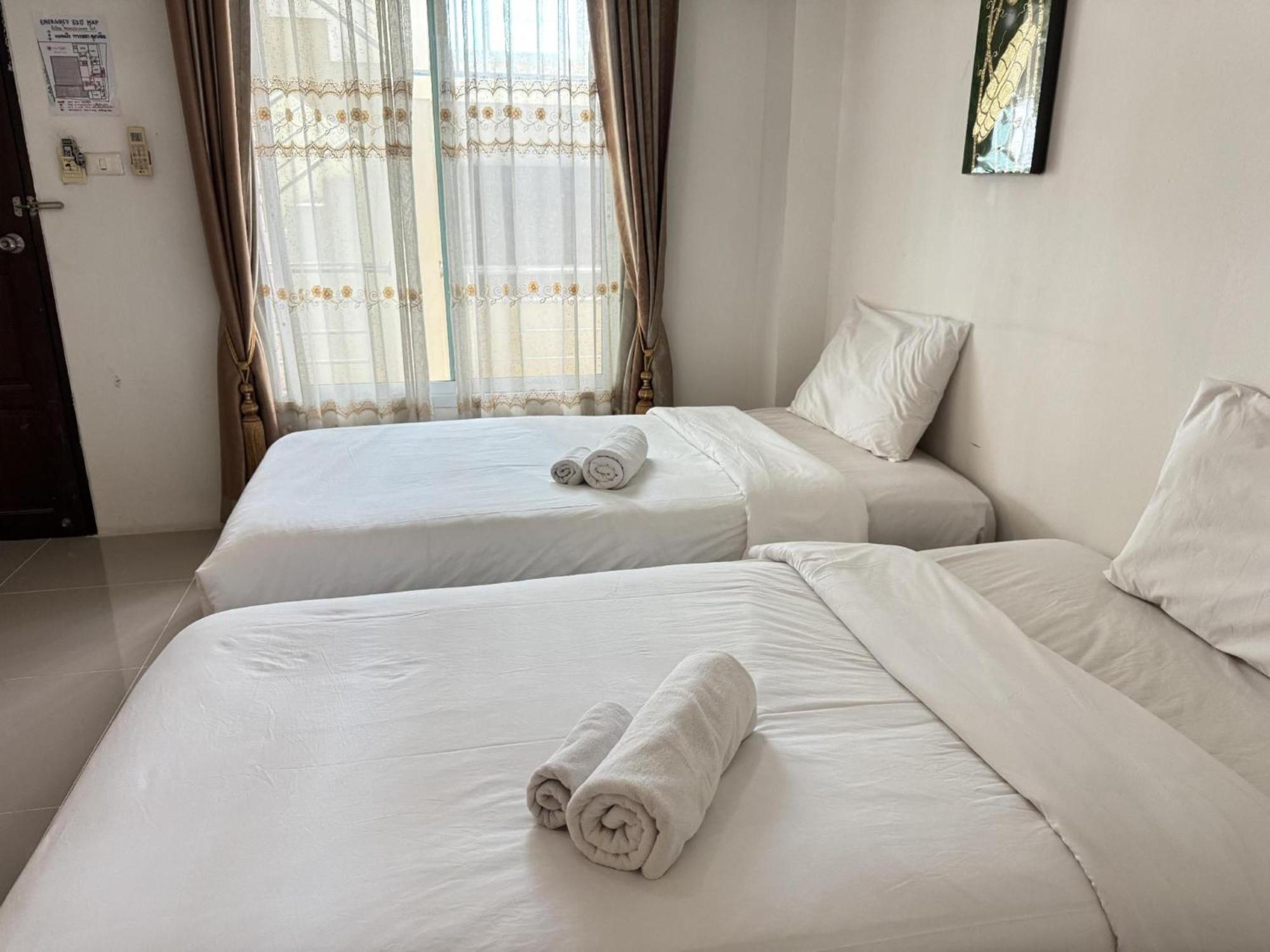 Collection O Bupamontra Chiangmai Hotel Chiang Mai Eksteriør billede