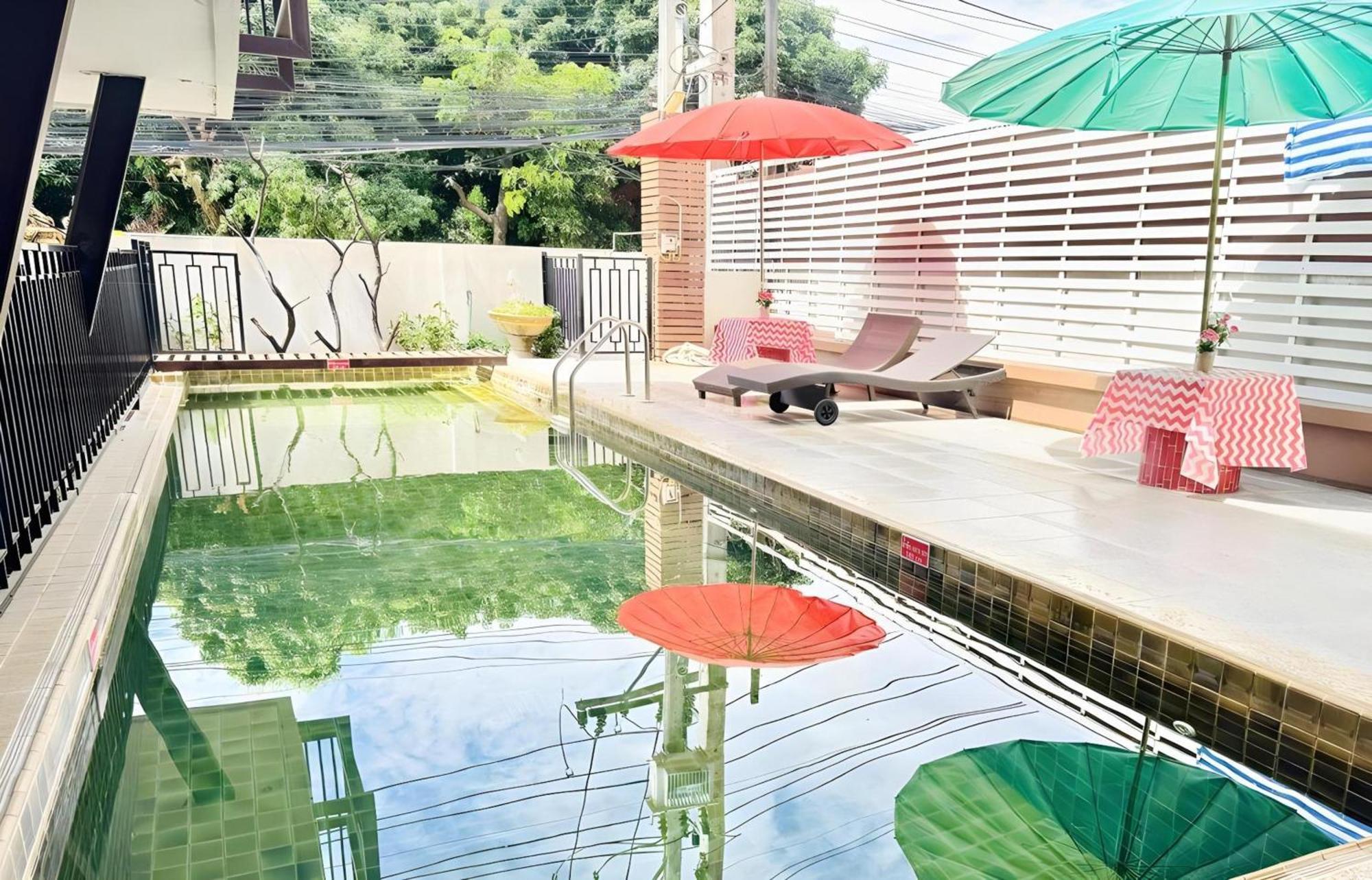Collection O Bupamontra Chiangmai Hotel Chiang Mai Eksteriør billede