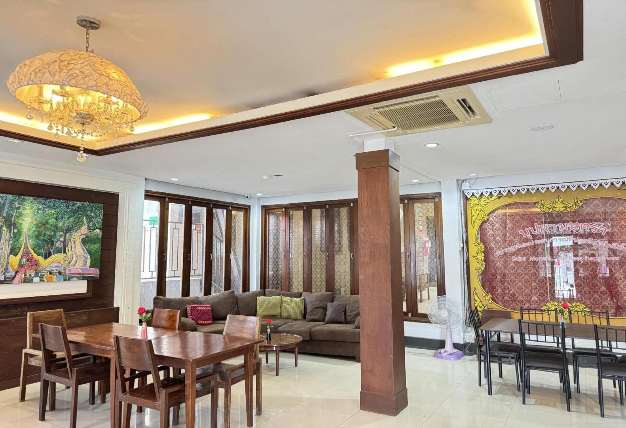 Collection O Bupamontra Chiangmai Hotel Chiang Mai Eksteriør billede